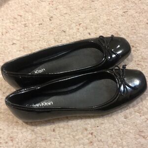 Barely worn Calvin Klein ballet flats